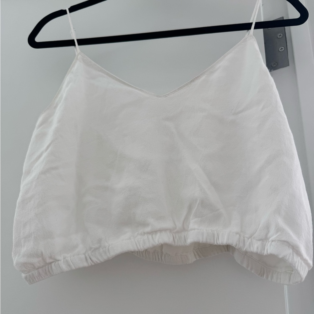 Aritzia / Wilfred Free Crop Top